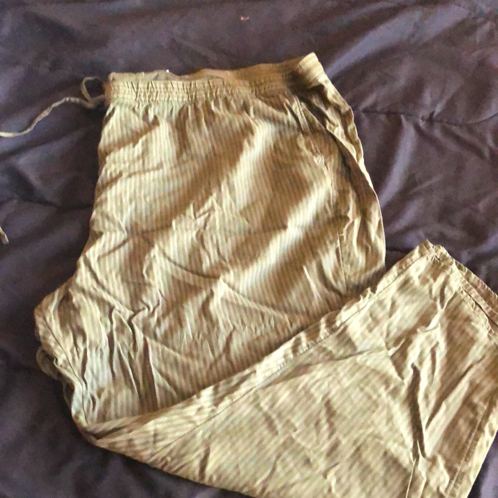 Pants warn once